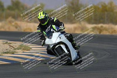 media/Mar-28-2022-Superbike Trackdays (Mon) [[b8603d0f67]]/Open Track Time/Turn 7/